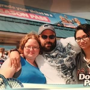 Meet your Posher, Athina